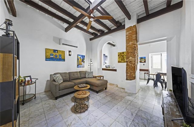 10 MCARTHUR STREET, San Juan, PR 00901