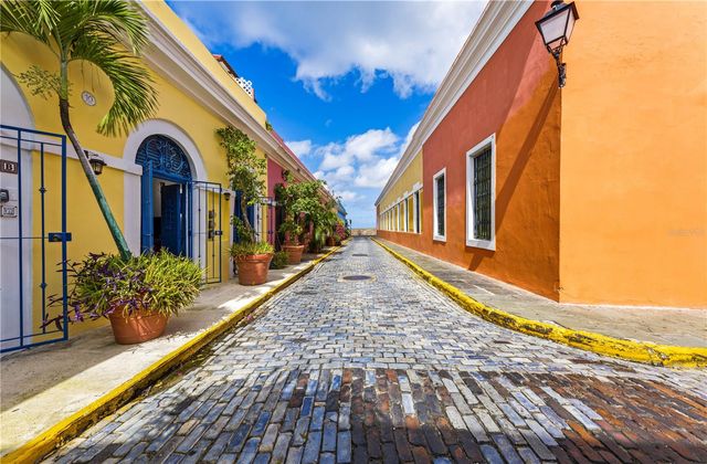 10 MCARTHUR STREET, San Juan, PR 00901