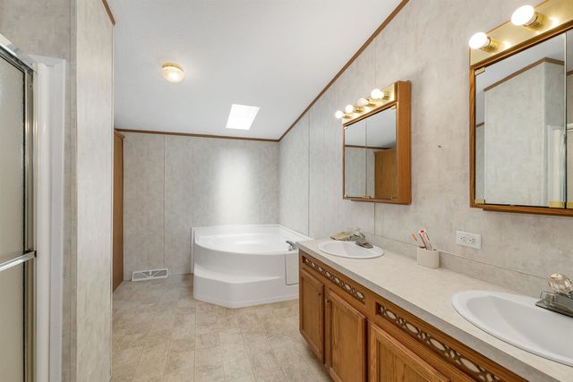 20 Lighthouse Lane, Conway, NH 03818