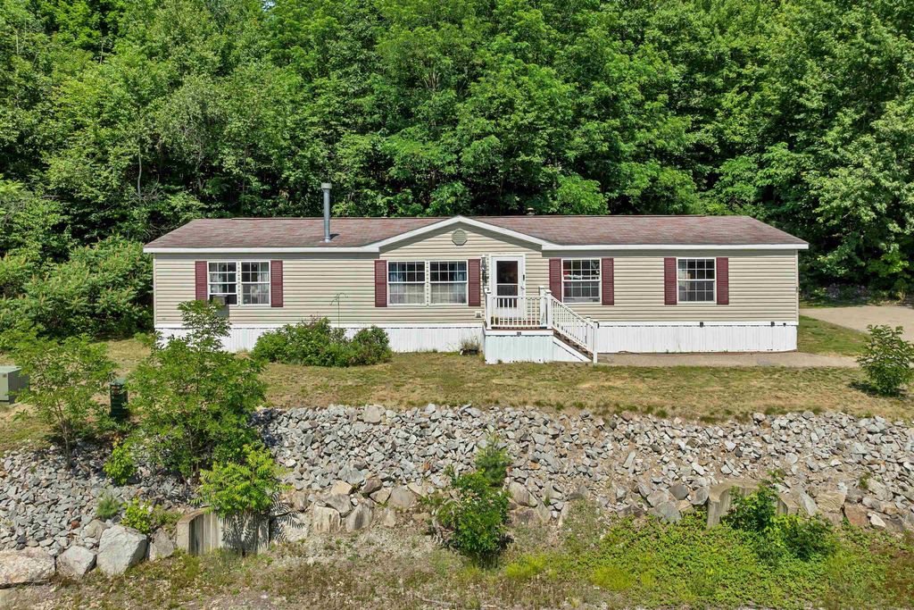 20 Lighthouse Lane, Conway, NH 03818