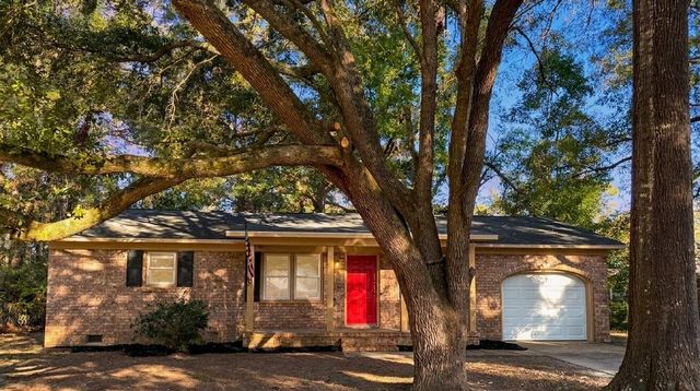 121 English Road, Summerville, SC 29483