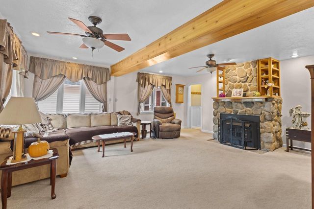 N9114 Cedar AVENUE, East Troy, WI 53120