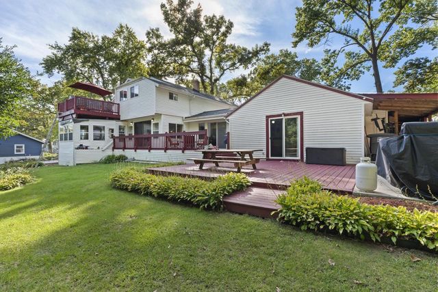 N9114 Cedar AVENUE, East Troy, WI 53120