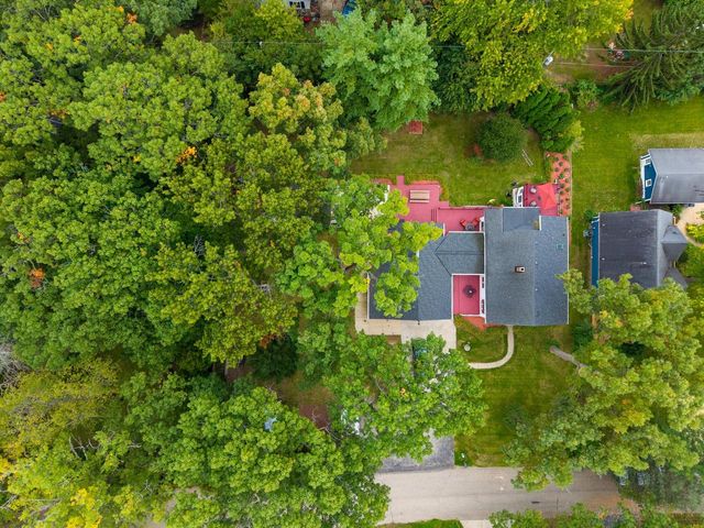 N9114 Cedar AVENUE, East Troy, WI 53120
