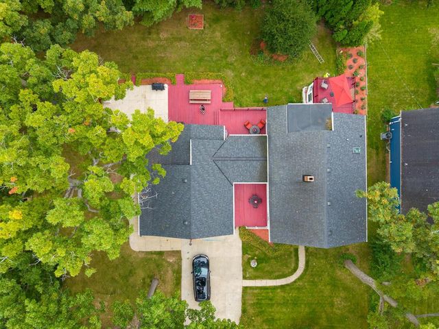 N9114 Cedar AVENUE, East Troy, WI 53120