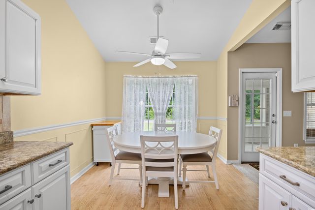 4554 Fringetree Dr., Murrells Inlet, SC 29576