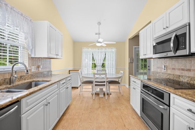 4554 Fringetree Dr., Murrells Inlet, SC 29576