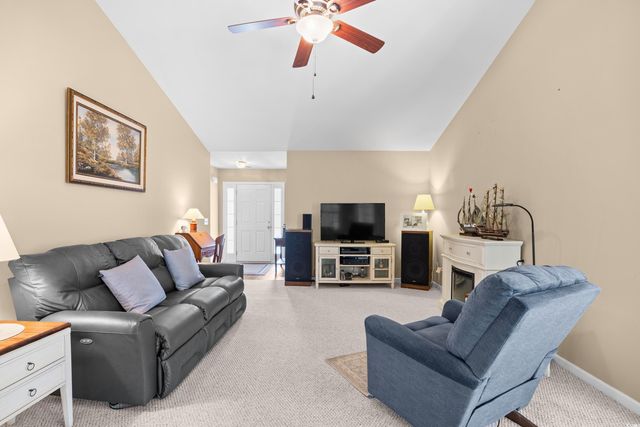 4554 Fringetree Dr., Murrells Inlet, SC 29576