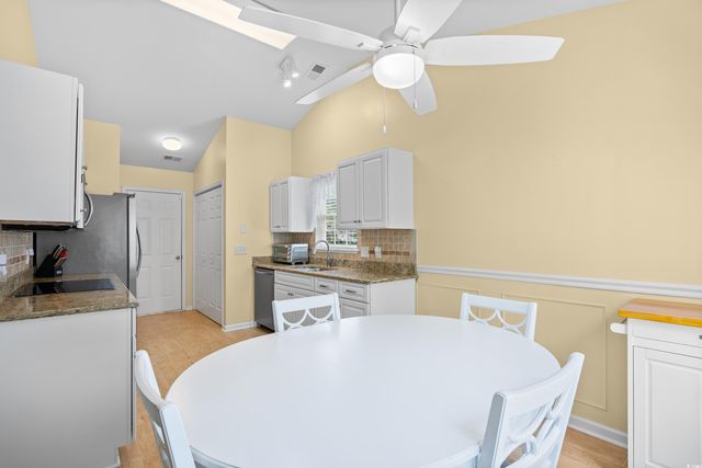 4554 Fringetree Dr., Murrells Inlet, SC 29576