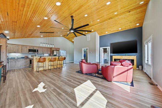 451070 E 320 Road, Afton, OK 74331