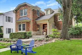 1926 Greenwood Avenue, Wilmette, IL 60091