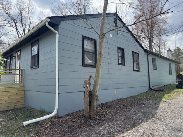5 Lucky Lane, Narrowsburg, NY 12764