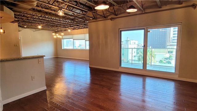 901 N Upper Broadway St 502, Corpus Christi, TX 78401