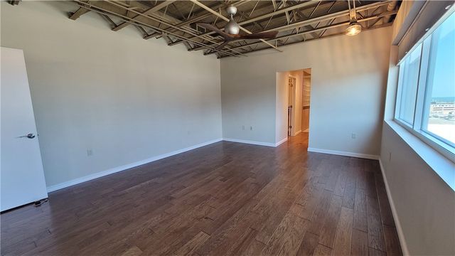 901 N Upper Broadway St 502, Corpus Christi, TX 78401