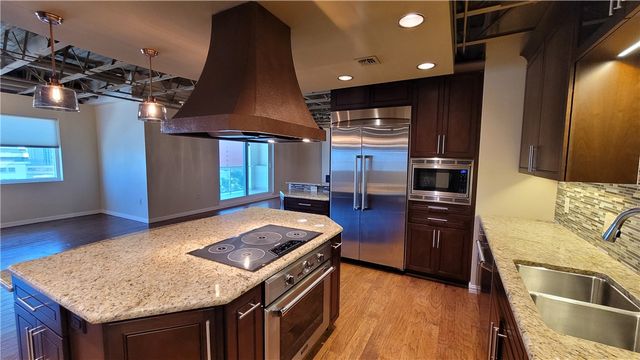 901 N Upper Broadway St 502, Corpus Christi, TX 78401