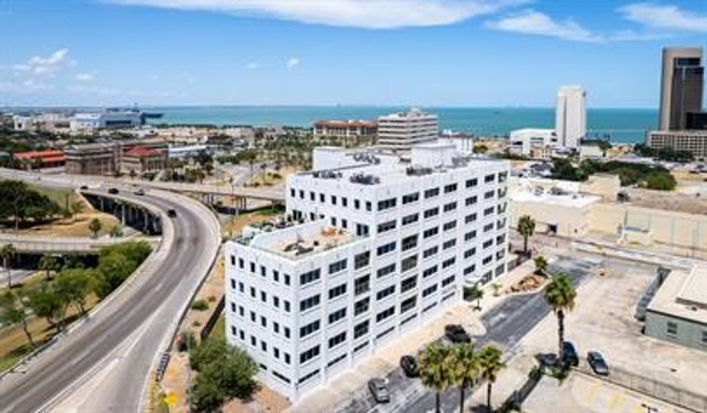 901 N Upper Broadway St 502, Corpus Christi, TX 78401