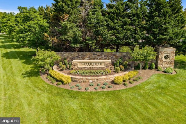 44029 RIVERPOINT DR, Leesburg, VA 20176