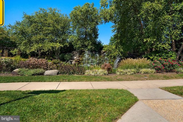 44029 RIVERPOINT DR, Leesburg, VA 20176