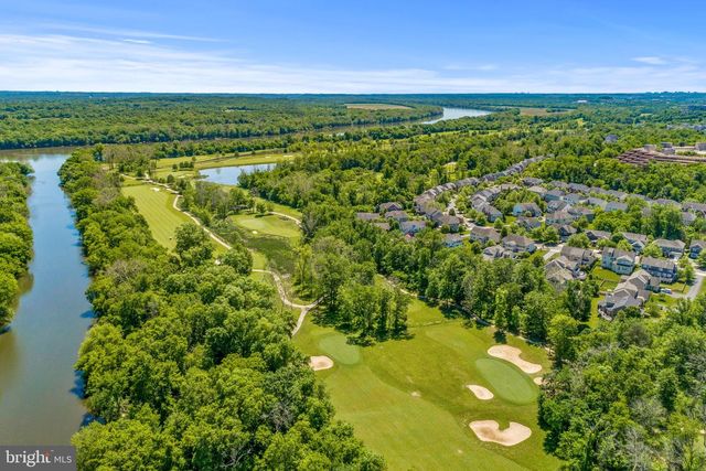 44029 RIVERPOINT DR, Leesburg, VA 20176