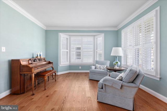 44029 RIVERPOINT DR, Leesburg, VA 20176