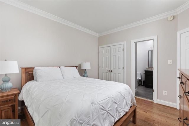 44029 RIVERPOINT DR, Leesburg, VA 20176