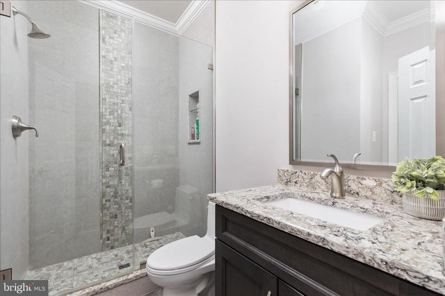 44029 RIVERPOINT DR, Leesburg, VA 20176