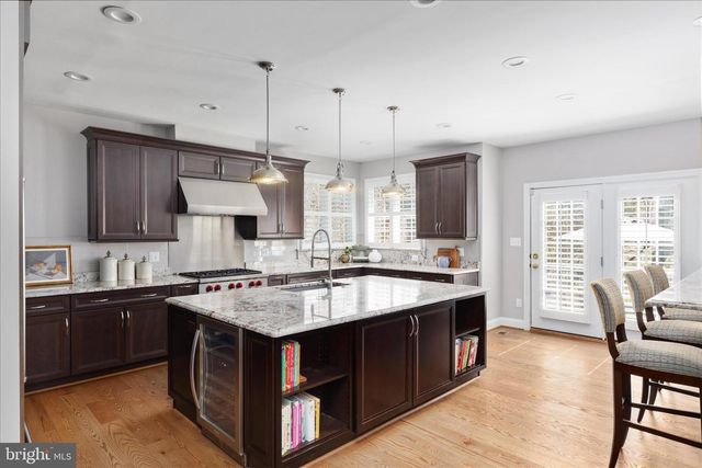 44029 RIVERPOINT DR, Leesburg, VA 20176