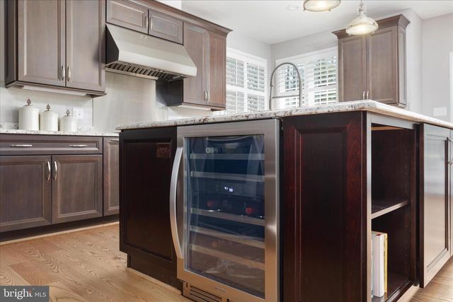 44029 RIVERPOINT DR, Leesburg, VA 20176