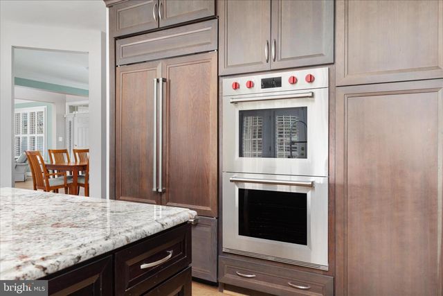 44029 RIVERPOINT DR, Leesburg, VA 20176