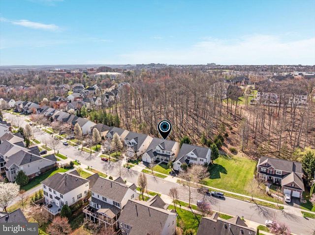 44029 RIVERPOINT DR, Leesburg, VA 20176