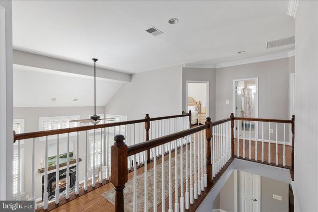 44029 RIVERPOINT DR, Leesburg, VA 20176