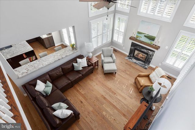 44029 RIVERPOINT DR, Leesburg, VA 20176