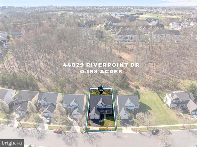 44029 RIVERPOINT DR, Leesburg, VA 20176