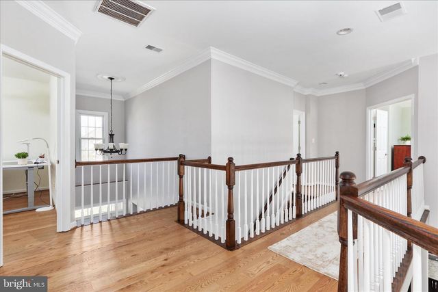 44029 RIVERPOINT DR, Leesburg, VA 20176