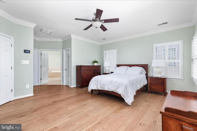 44029 RIVERPOINT DR, Leesburg, VA 20176