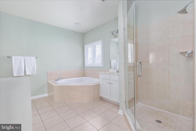 44029 RIVERPOINT DR, Leesburg, VA 20176