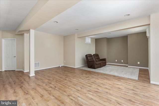 44029 RIVERPOINT DR, Leesburg, VA 20176