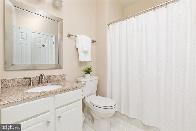 44029 RIVERPOINT DR, Leesburg, VA 20176