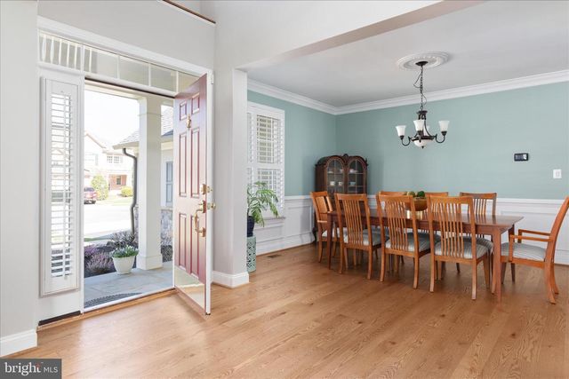 44029 RIVERPOINT DR, Leesburg, VA 20176