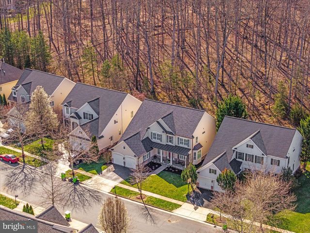 44029 RIVERPOINT DR, Leesburg, VA 20176