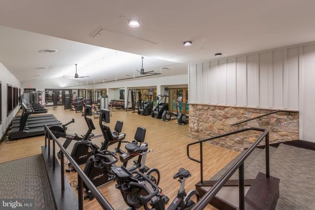 44029 RIVERPOINT DR, Leesburg, VA 20176