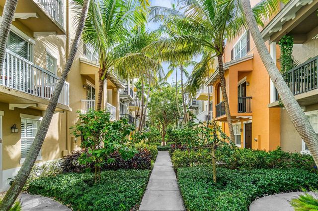 109 E Coda Circle, Delray Beach, FL 33444