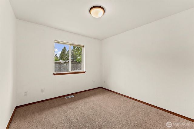 628 S 117th Street, Tacoma, WA 98444