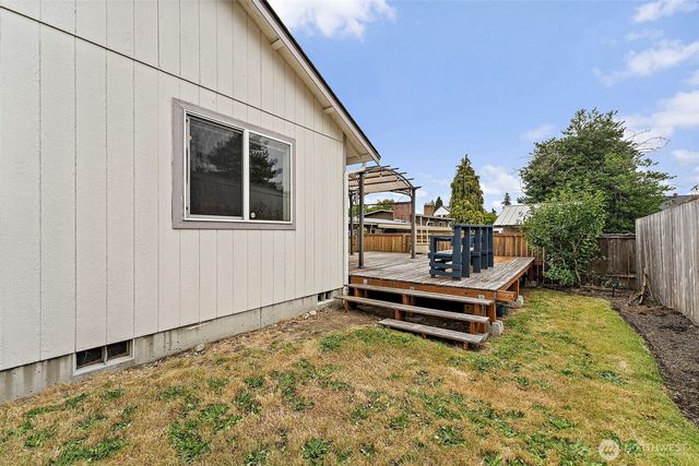 628 S 117th Street, Tacoma, WA 98444