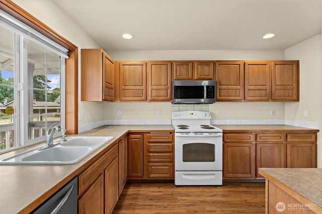 628 S 117th Street, Tacoma, WA 98444