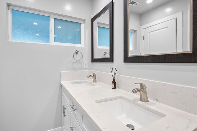 1257 56th Ave, Sacramento, CA 95831