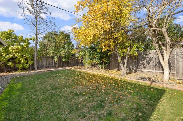 1257 56th Ave, Sacramento, CA 95831