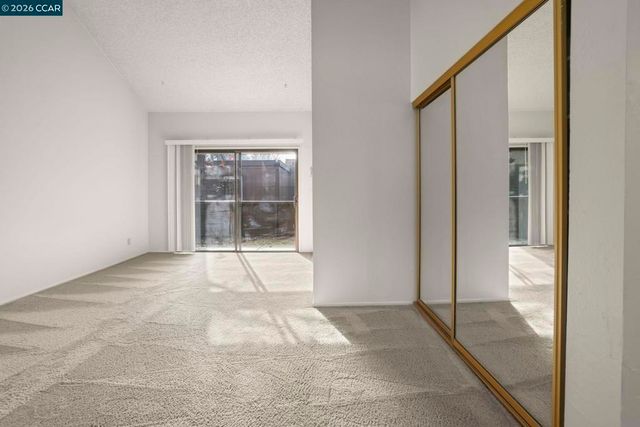 833 Camelback Pl, Pleasant Hill, CA 94523