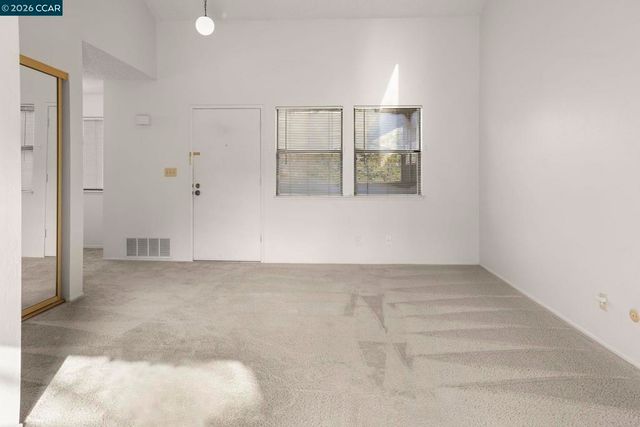 833 Camelback Pl, Pleasant Hill, CA 94523