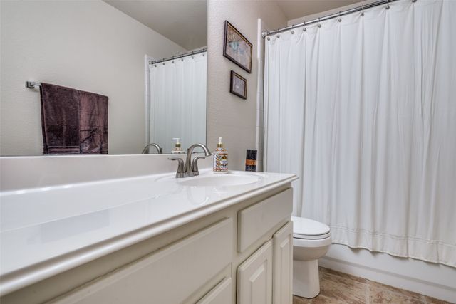 6417 Creekdale Drive, The Colony, TX 75056